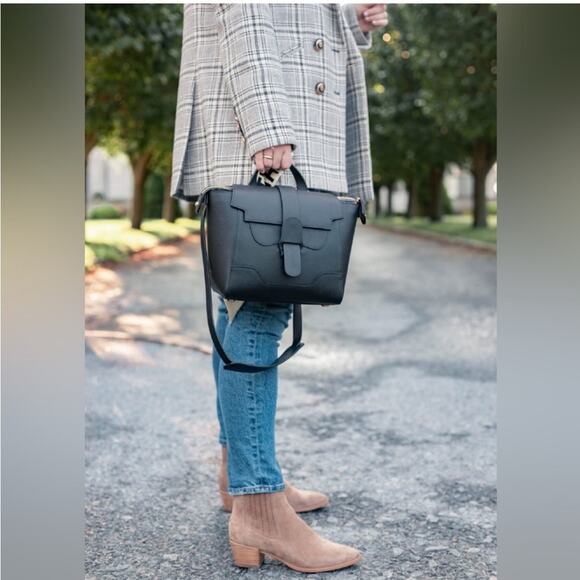 Rag & Bone Rover Suede Chelsea Boot Almond Toe Ankle Booties Slip On - Picture 2 of 11
